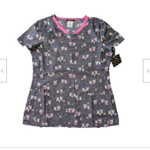 Owls Heart Soul Scrub Top Womens Size M Medium Multicolor Short Sleeve Pockets - Picture 3 of 5
